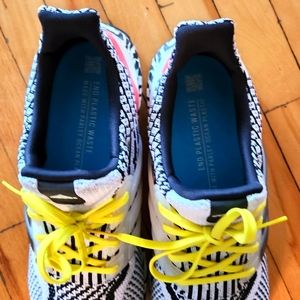 ADIDAS ULTRABOOST WARN FOR 2 HOURS PERFECT CONDITION SIZE 12